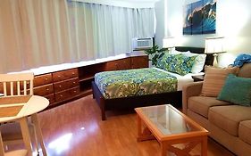 Waikiki Marina Studio, Ocean View, Free Parking & Wifi